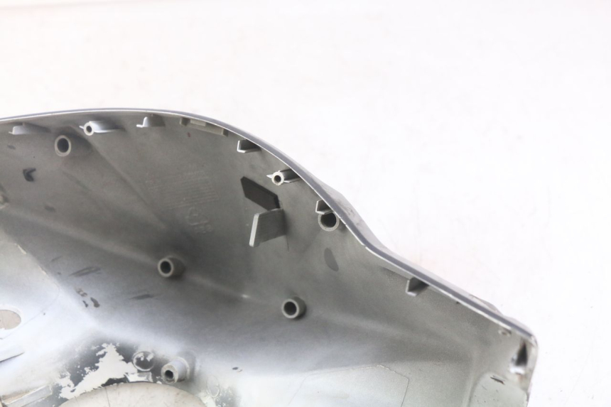 photo de COUVRE MANUBRIO SYM ORBIT 2 4T 50 (2008 - 2017) - Stato della superficie e materiale