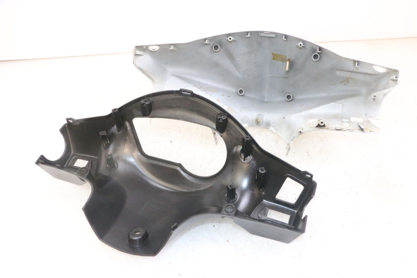 photo de COUVRE MANUBRIO SYM ORBIT 2 4T 50 (2008 - 2017) - Vista principale