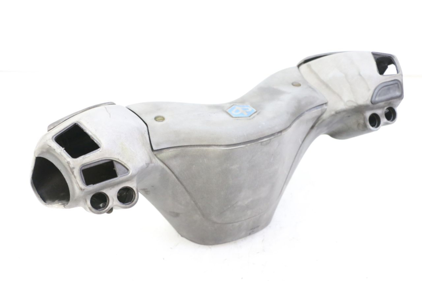 photo de COUVRE MANUBRIO PIAGGIO X8 125 (2004 - 2007) - Dettagli dei punti di fissaggio