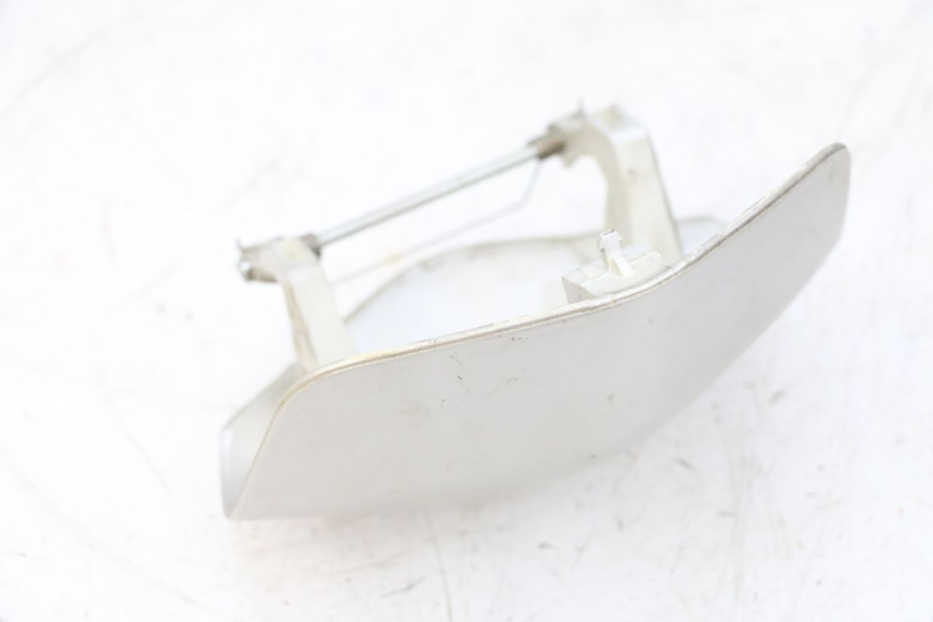 photo de COPRIMANUBRIO PEUGEOT SATELIS 125 (2013 - 2018) - Zoom sullo stato d'uso