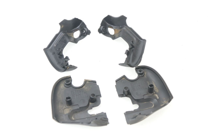 photo de Copri manubrio APRILIA SCARABEO GT 125 (1999 - 2007) - Vista principale