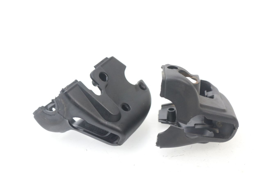 photo de Copri manubrio APRILIA SCARABEO GT 125 (1999 - 2007) - Altra angolazione