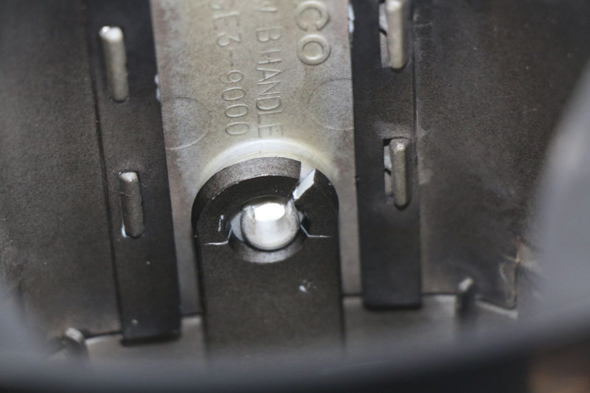 photo de Copri manubrio KYMCO SENTO 50 (2008 - 2013) - Dettaglio del componente