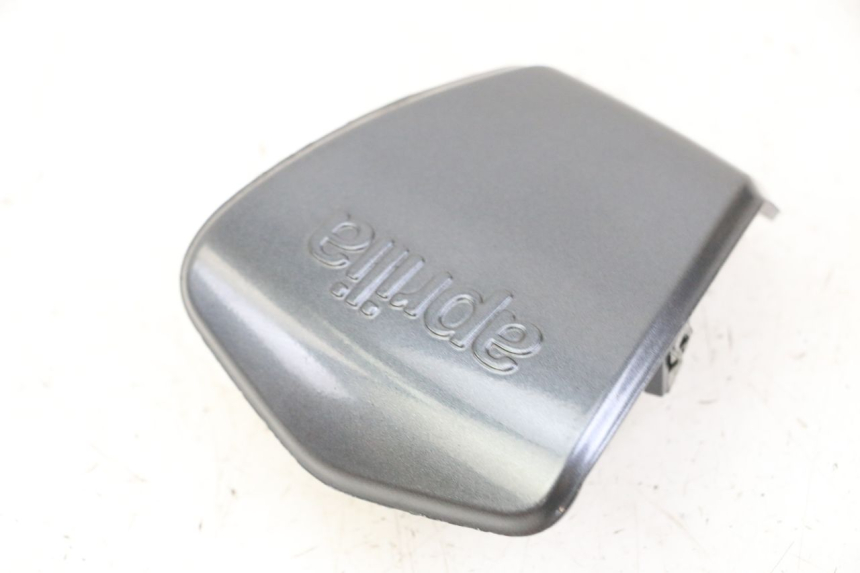 photo de COUVRE MANUBRIO APRILIA SXR 50 (2021 - 2023) - Zoom sullo stato d'uso