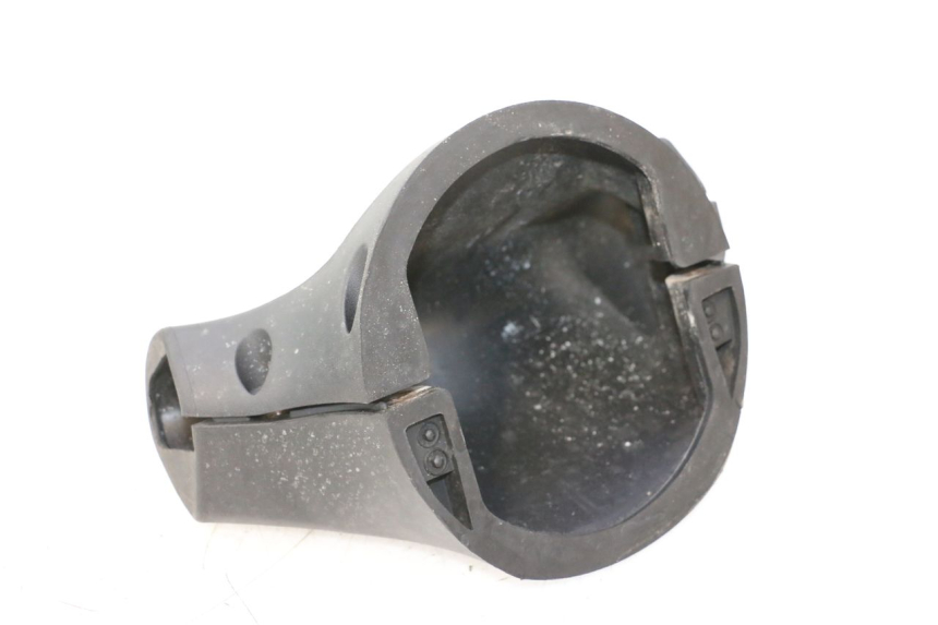 photo de COPRIMANUBRIO YAMAHA WAVE RUNNER GP R 1200 (2000 - 2003) - Altra angolazione