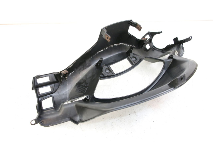photo de COPRI MANUBRIO YAMAHA XMAX X-MAX 125 (2006 - 2009) - Dettaglio del componente