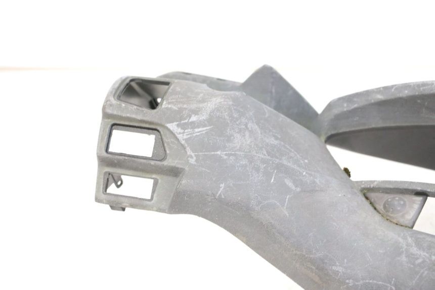 photo de COPRI MANUBRIO YAMAHA XMAX X-MAX 125 (2006 - 2009) - Stato della superficie e materiale