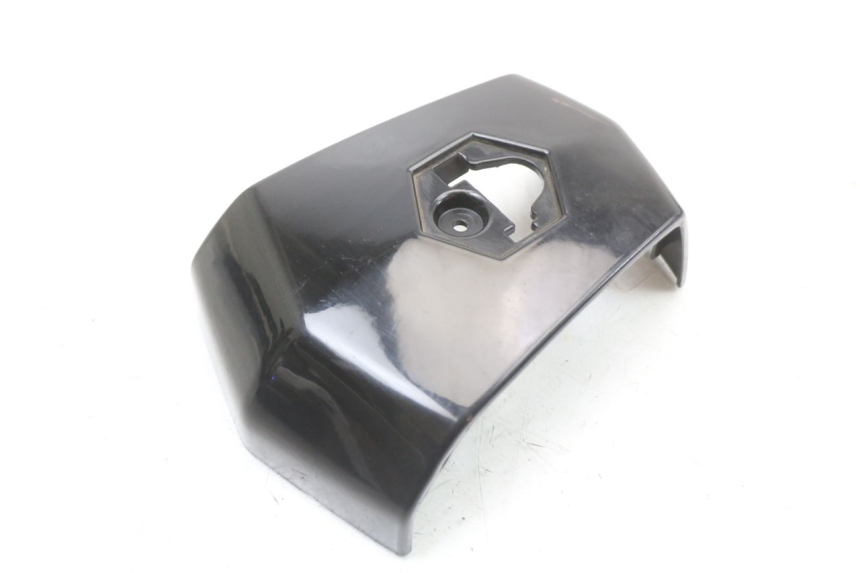 photo de COPRI MANUBRIO PIAGGIO X10 125 (2012 - 2017) - Primo piano tecnico