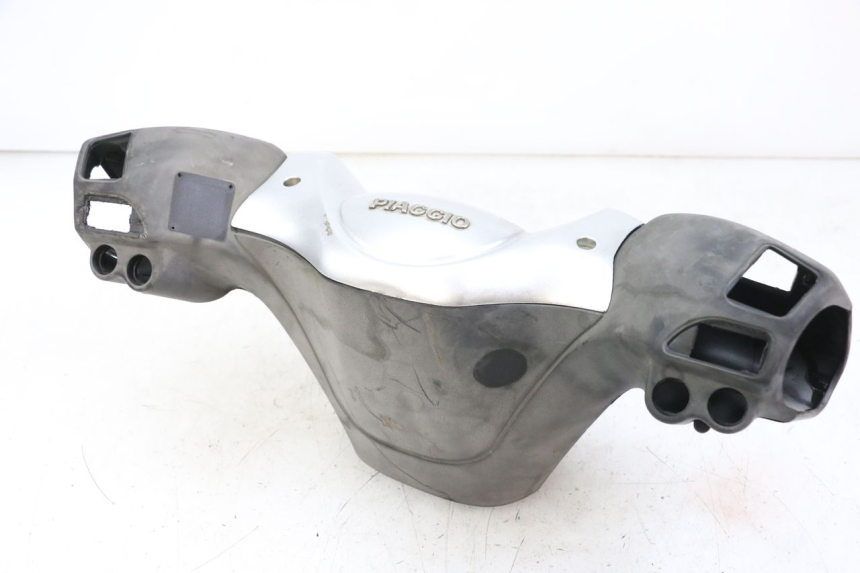 photo de MANOPOLE PIAGGIO XEVO - X EVO 125 (2007 - 2017) - Dettagli dei punti di fissaggio