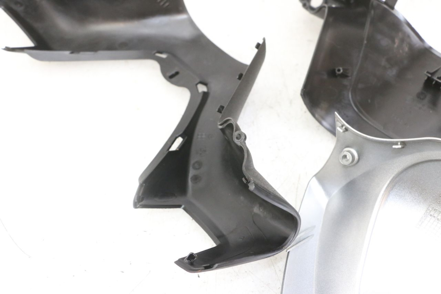 photo de MANOPOLE PIAGGIO XEVO - X EVO 125 (2007 - 2017) - Altra vista dell'articolo