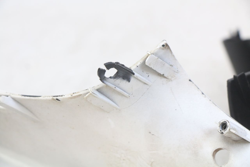 photo de COUVRE MANUBRIO PIAGGIO ZIP 2T 50 (2009 - 2019) - Ispezione visiva dettagliata