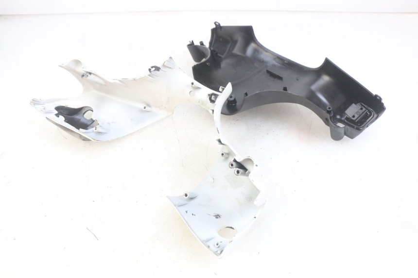 photo de COUVRE MANUBRIO PIAGGIO ZIP 2T 50 (2009 - 2019) - Zoom qualità usato
