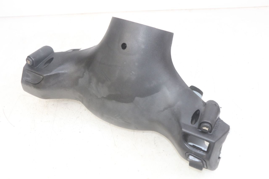 photo de COUVRE MANUBRIO PIAGGIO ZIP 2T 50 (2009 - 2019) - Altra angolazione