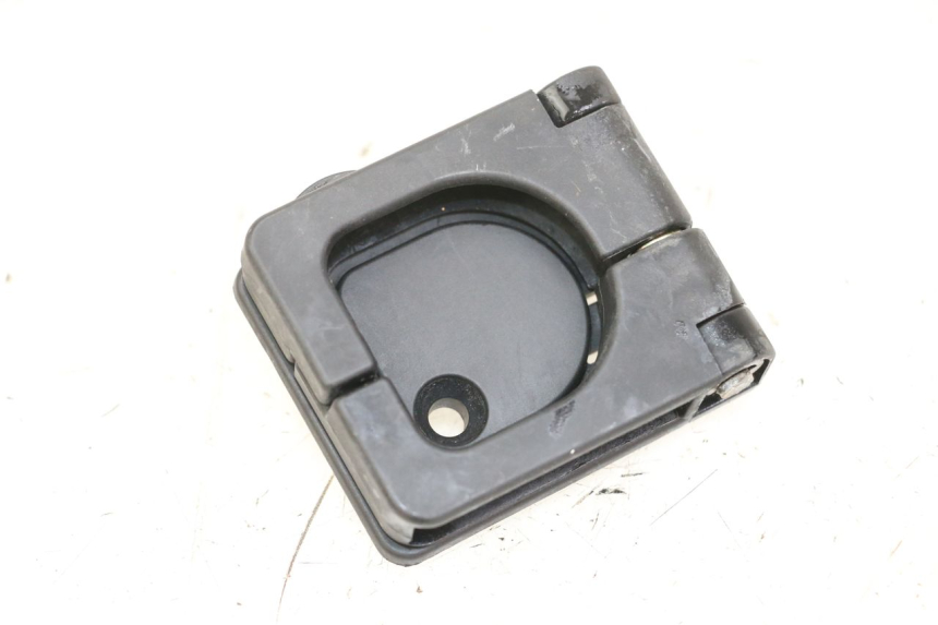 photo de GANCIO PORTAPACCHI PEUGEOT E-VIVACITY 1 (2012 - 2018) - Dettaglio del componente