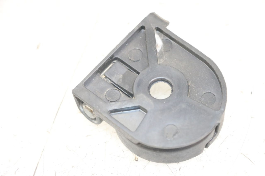 photo de GANCIO BORSA SYM FIDDLE 3 III 125 (2014 - 2020) - Dettaglio del componente