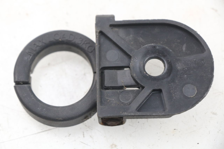 photo de Gancio borsa SYM FIDDLE 3 III 50 (2014 - 2020) - Dettaglio del componente