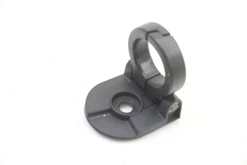 photo de Gancio borsa SYM FIDDLE 3 III 50 (2014 - 2020) - Dettaglio del componente