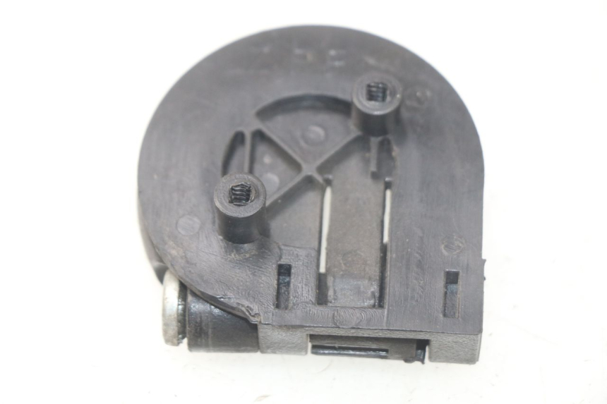 photo de GANCIO BORSA PIAGGIO FLY 2T 50 (2004 - 2017) - Dettaglio del componente