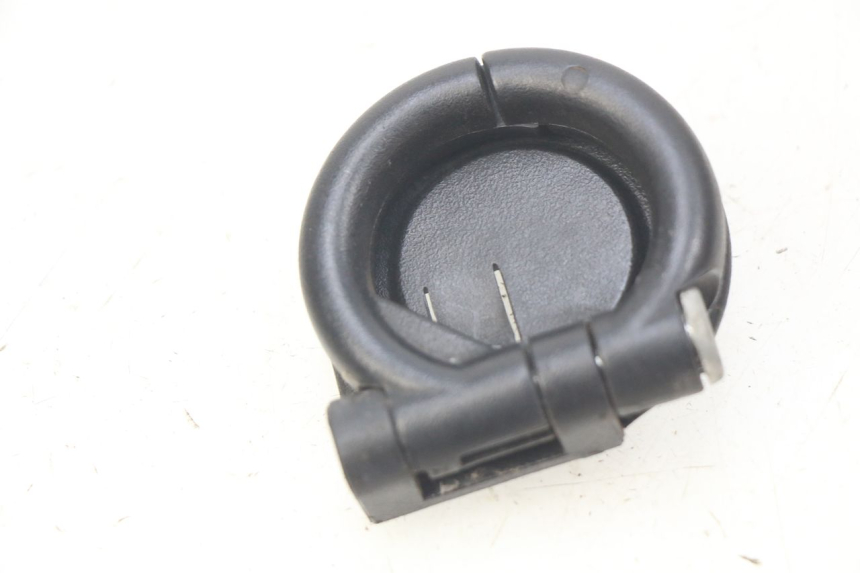 photo de GANCIO BORSA PIAGGIO FLY 2T 50 (2004 - 2017) - Dettaglio del componente