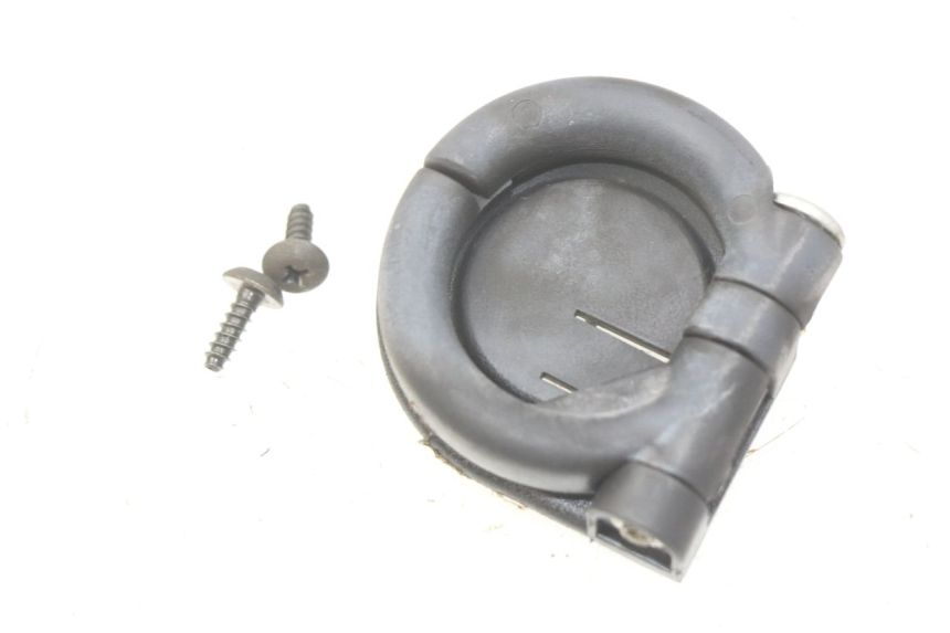 photo de GANCIO BORSA PIAGGIO FLY 100 (2006 - 2010) - Zoom sullo stato d'uso