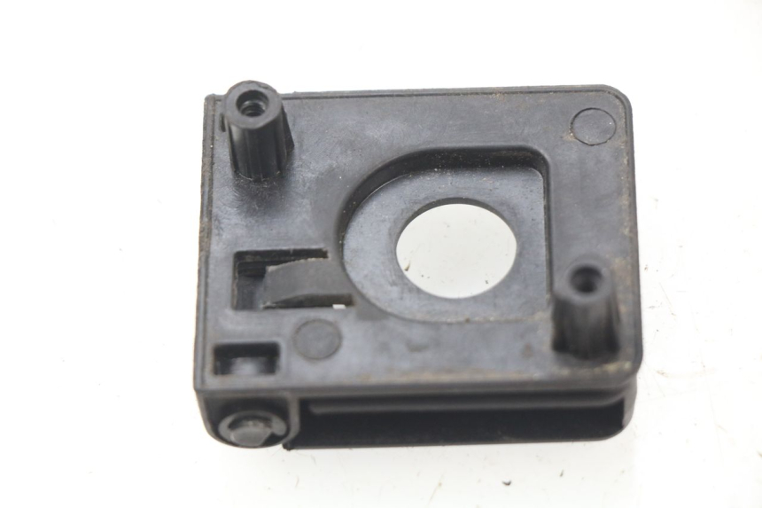 photo de GANCIO PORTAPACCHI PEUGEOT KISBEE 2T 50 (2018 - 2022) - Zoom sullo stato d'uso