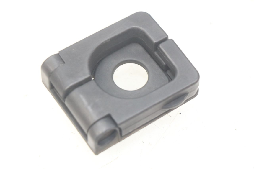 photo de GANCIO BORSA PEUGEOT KISBEE 2T 50 (2010 - 2017) - Zoom sullo stato d'uso