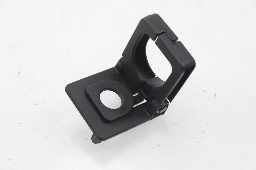 photo de GANCIO BORSA PEUGEOT KISBEE 4T 50 (2018 - 2022) - Dettaglio del componente