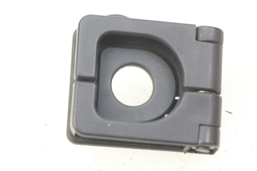 photo de GANCIO BORSA PEUGEOT KISBEE 4T 50 (2010 - 2017) - Zoom sullo stato d'uso