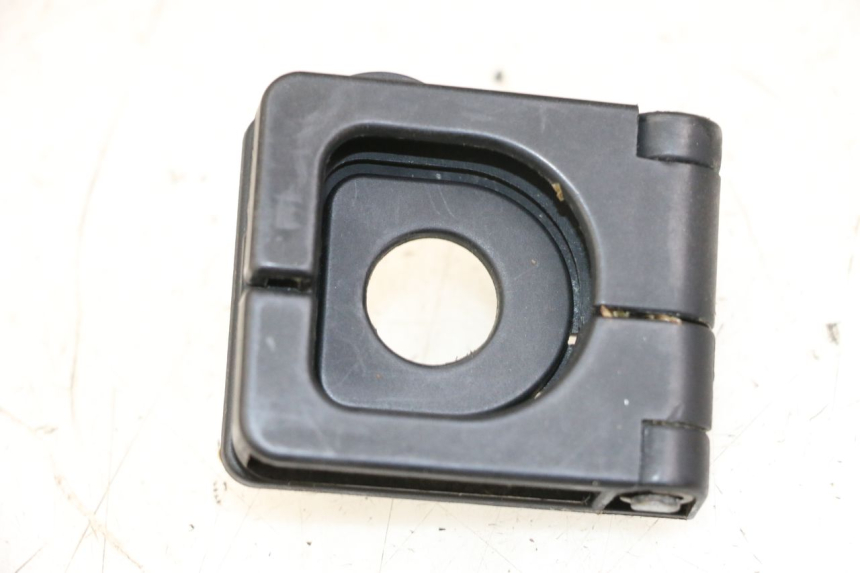 photo de GANCIO PORTAPACCHI PEUGEOT SPEEDFIGHT 3 LC 2T 50 (2009 - 2015) - Dettaglio del componente