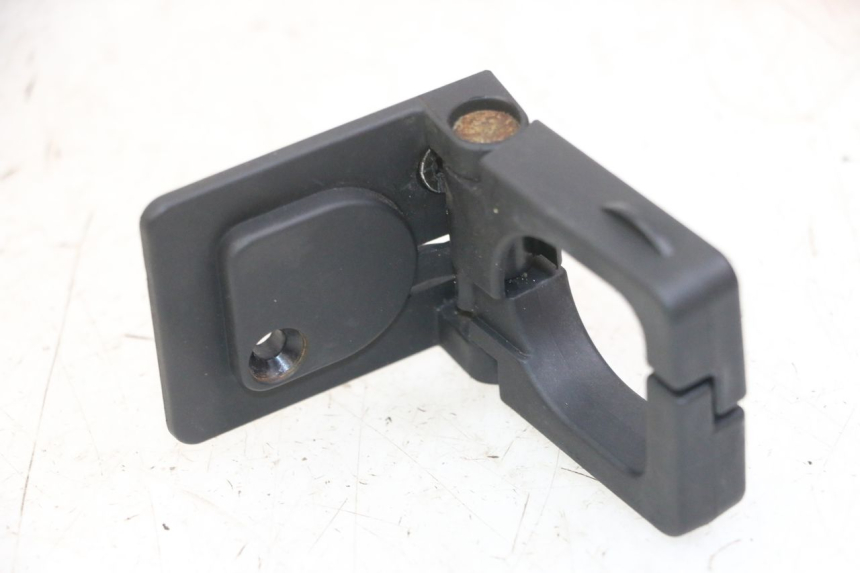 photo de GANCIO PORTAPACCHI PEUGEOT VIVACITY 125 (2010 - 2017) - Vista principale