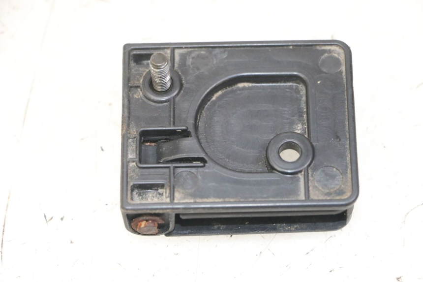 photo de GANCIO PORTAPACCHI PEUGEOT VIVACITY 125 (2010 - 2017) - Dettaglio del componente