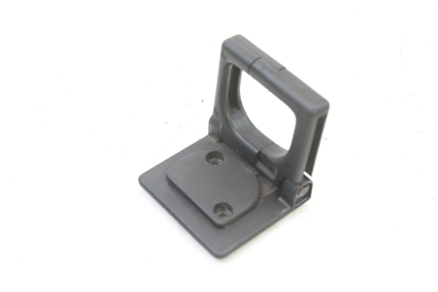 photo de GANCIO BORSA PEUGEOT SATELIS COMPRESSOR K15 125 (2006 - 2009) - Zoom sullo stato d'uso