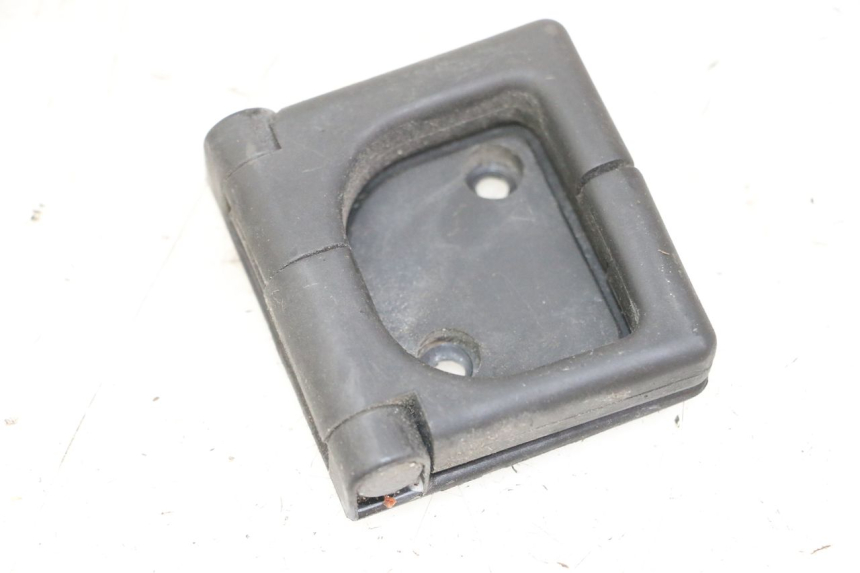 photo de Gancio borsa PEUGEOT SATELIS 125 (2013 - 2018) - Dettaglio del componente