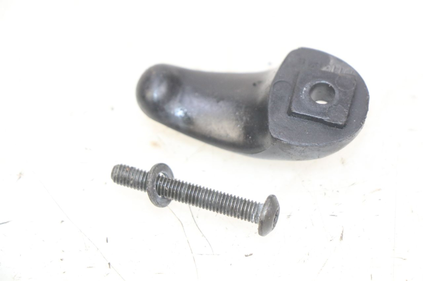 photo de GANCIO BORSA APRILIA SCARABEO 100 (2003 - 2012) - Dettaglio del componente