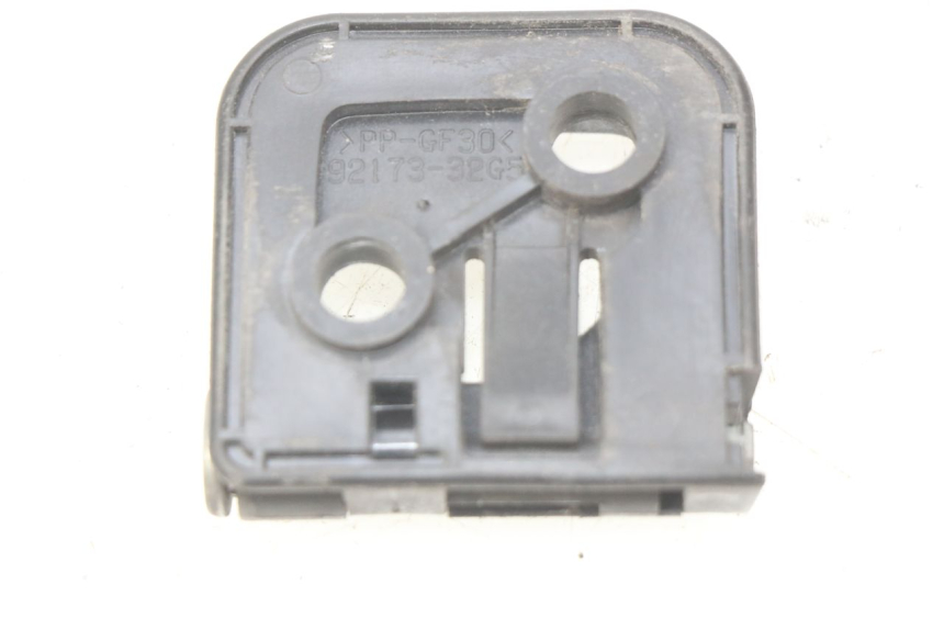 photo de GANCIO BORSA SUZUKI SIXTEEN 125 (2008 - 2010) - Dettaglio del componente