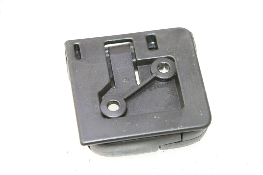 photo de GANCIO PORTAPACCHI GILERA STALKER 50 (2004 - 2014) - Dettaglio del componente