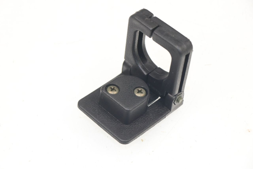 photo de GANCIO PORTAPACCHI PEUGEOT SUM UP 125 (2008 - 2013) - Vista principale