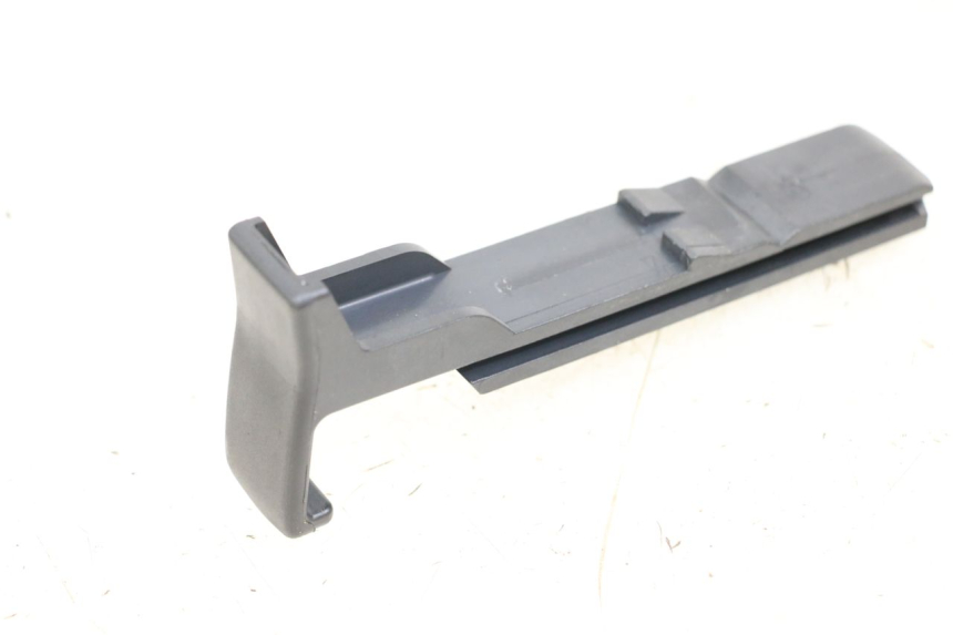 photo de GANCIO PORTAPACCHI PIAGGIO VESPA PRIMAVERA 4T 50 (2021 - 2024) - Zoom sullo stato d'uso