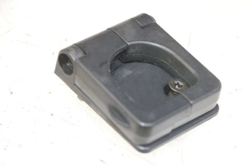 photo de GANCIO PORTAPACCHI PEUGEOT VIVACITY NEW 2T 50 (2008 - 2017) - Zoom sullo stato d'uso