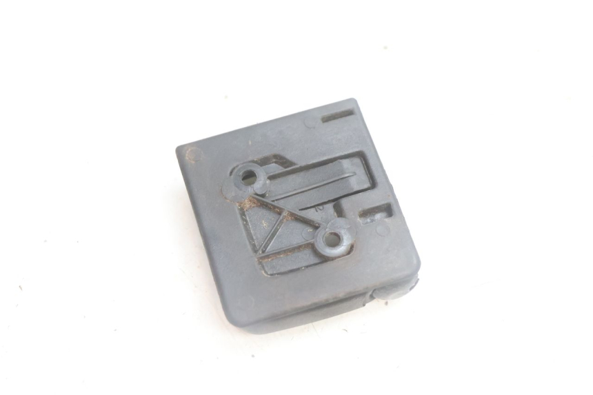 photo de GANCIO PORTAPACCHI PEUGEOT VIVACITY 100 (1999 - 2008) - Zoom sullo stato d'uso