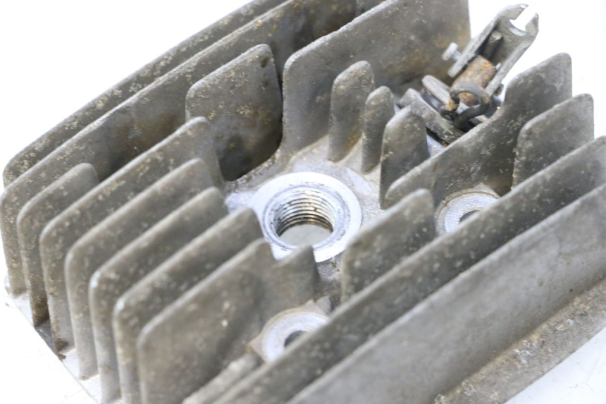 photo de TESTATA PEUGEOT 103 SPX CLIP 50 (1989 - 1992) - Stato della superficie e materiale