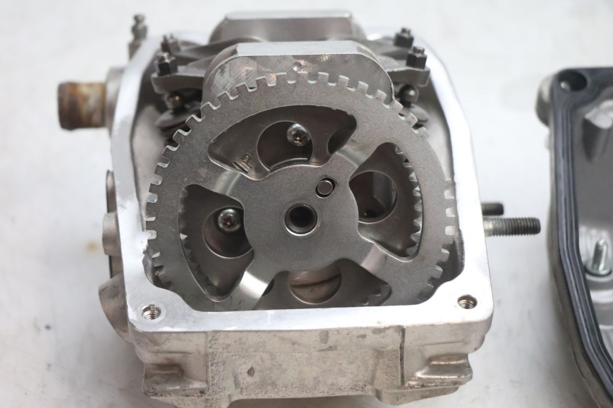 photo de TESTATA POSTERIORE GILERA GP 800 (2007 - 2013) - Dettaglio del componente