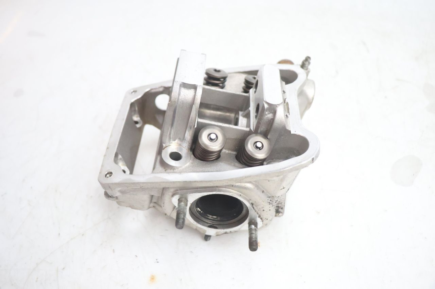 photo de TESTATA POSTERIORE GILERA GP 800 (2007 - 2013) - Dettagli dei punti di fissaggio