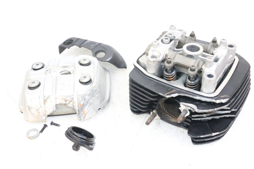 photo de TESTATA POSTERIORE MOTO GUZZI NORGE 8V GT 1200 (2011 - 2016) - Dettaglio del componente