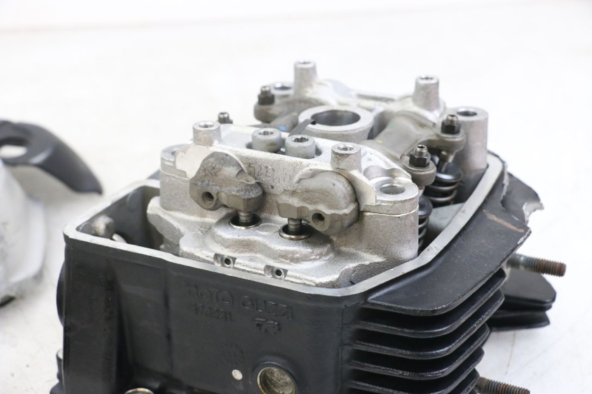 photo de TESTATA POSTERIORE MOTO GUZZI NORGE 8V GT 1200 (2011 - 2016) - Ispezione visiva dettagliata