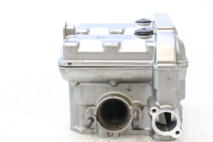 photo de TESTATA POSTERIORE SUZUKI SV S 650 (1999 - 2002) - Caratteristiche distintive