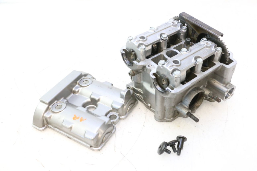 photo de TESTATA POSTERIORE SUZUKI SV S 650 (1999 - 2002) - Zoom sui componenti