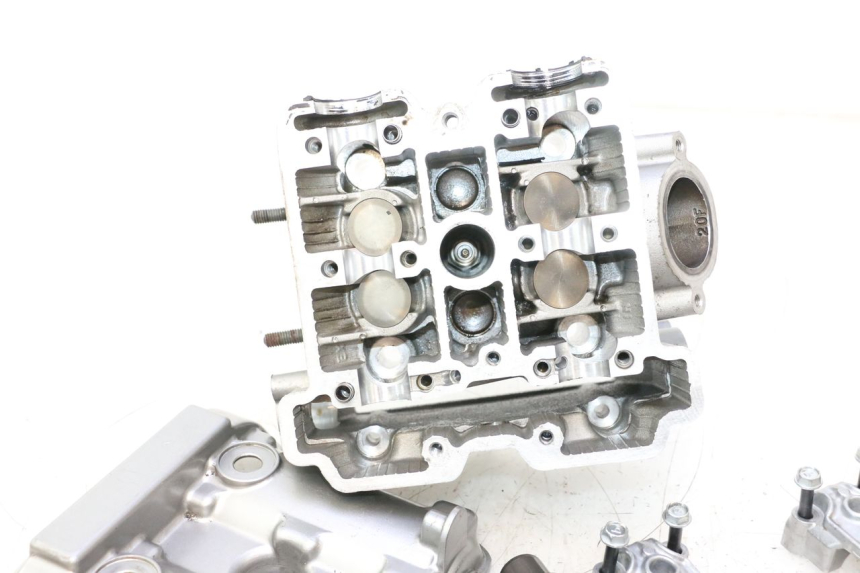 photo de TESTATA POSTERIORE SUZUKI SV S 650 (1999 - 2002) - Focus sulla struttura