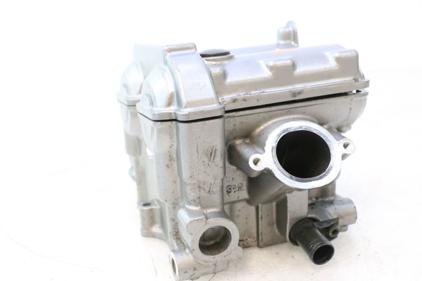 photo de TESTATA POSTERIORE SUZUKI SV S 650 (1999 - 2002) - Marcature e riferimenti originali