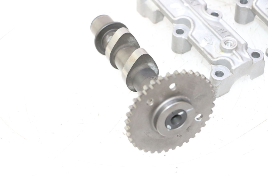 photo de TESTATA POSTERIORE SUZUKI SV S 650 (2003 - 2009) - Focus sulla struttura